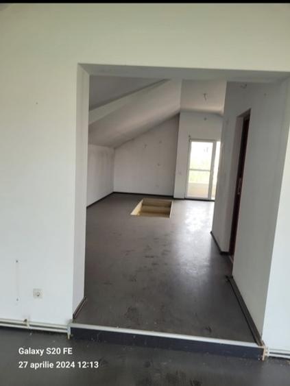 Chitila Centru ,Vila 6 camere - 9