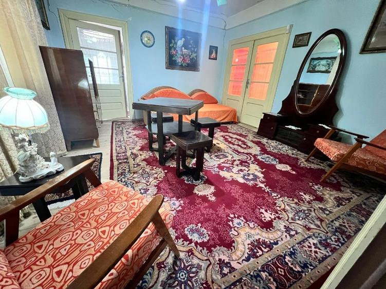 Ocazie! Proprietar vând casă cu 7 camere în Diculești, teren 2267 mp - 13