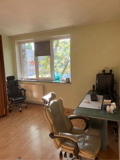 Apartament de vanzare - 4