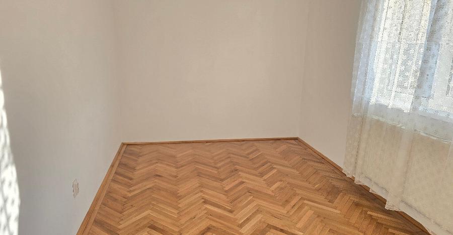 Vand sau inchiriez apartament 4 camere in Deva, Pieta Centrala, et. 3 - 7