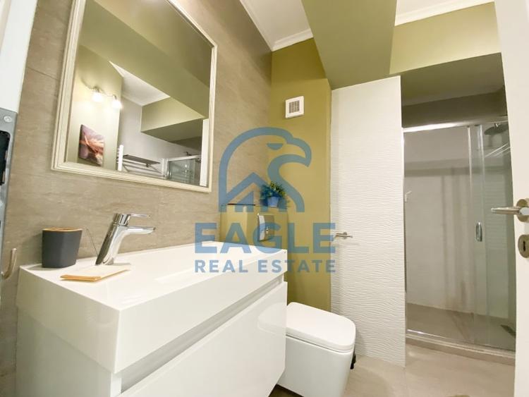 Mamaia Central - 2 Camere modern, balcon generos si vedere frontala spre lac - 10