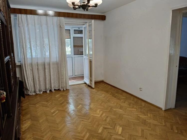 Apartament cu 3 camere decomandat în Ultracentral