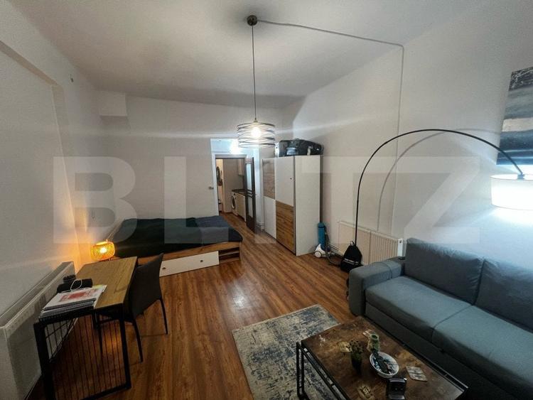 Apartament Ultracentral, Piata Libertatii, Geamuri la strada - 6