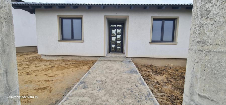 Casa noua Parter, 10 min. de Podgoria, loc. Zimand Cuz - 3