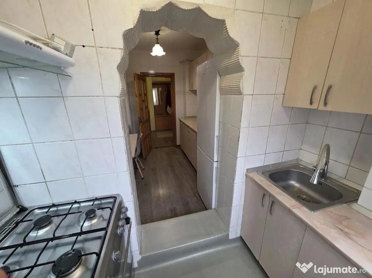 De inchiriat apartament cu 3 camere Micro 17, 343 euro - 6