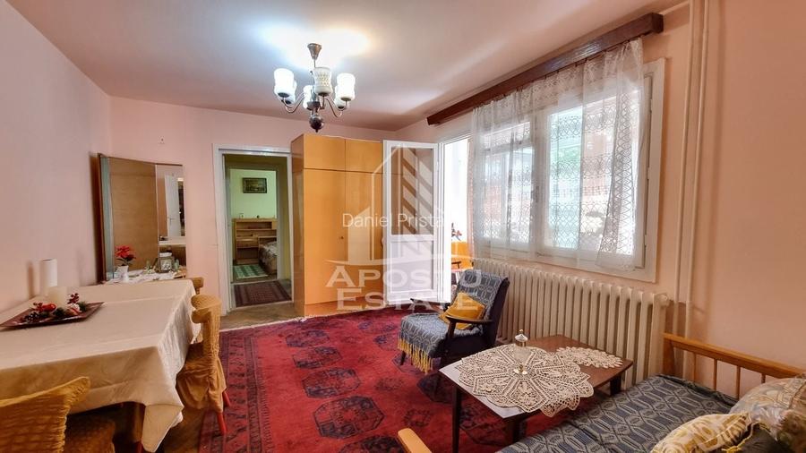 Apartament cu 2 camere semidecomandat, mobilat în Gheorghe Lazăr Apartament cu 2 camere semidecomandat, mobilat în Gheorghe Lazăr