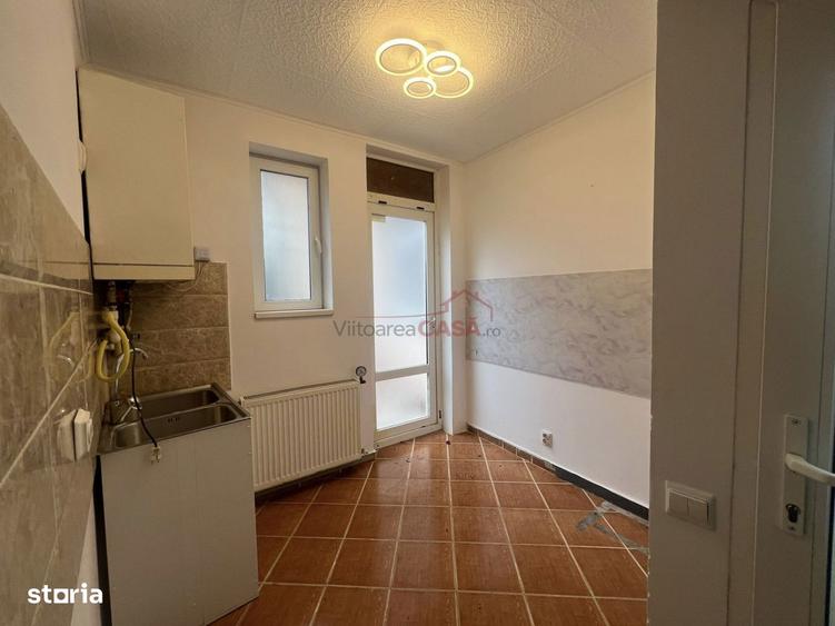 Casa renovata- curte - metrou Iancului - ideal locuita sau birou - 12