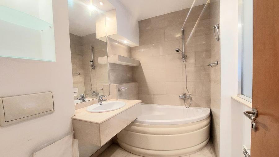 Ap. 3 camere, 90 mp, GARAJ propriu, Cernauti - bl. ANL, COMISION 0% - 16