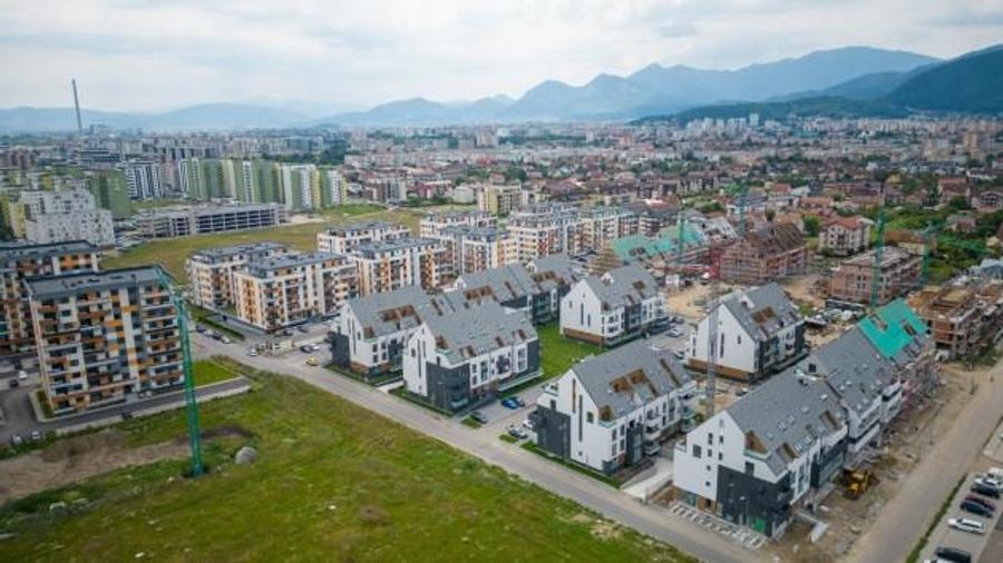 Nou rezidential, regim vila, cu 60 mp terasa, parcare subterana,Tractorul,Brasov - 1