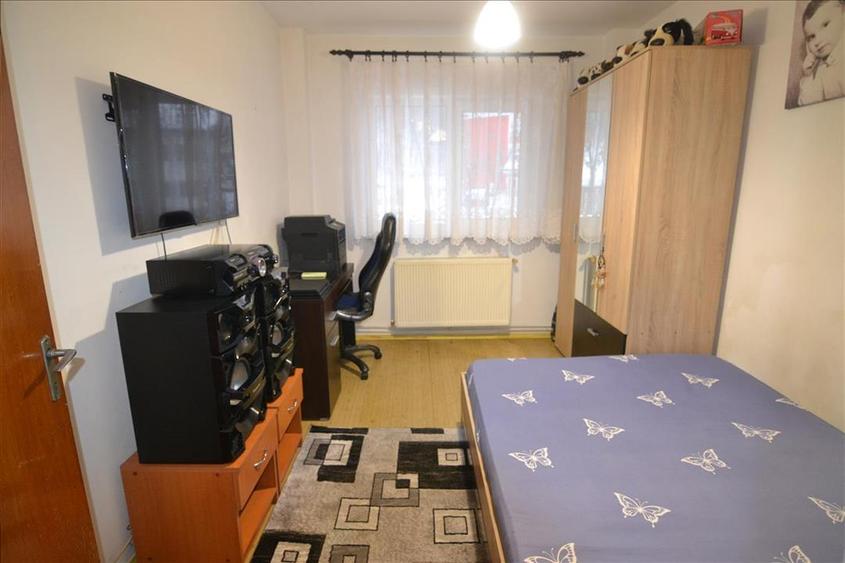 Comsion 0% Exclusivitate Apartament 4 camere  Etaj 1/6  Racadau - 3