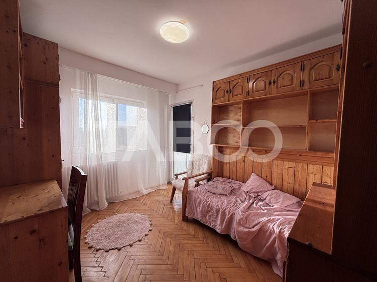 De vanzare apartament 3 camere decomandate Zorilor cu garaj sub bloc - 2