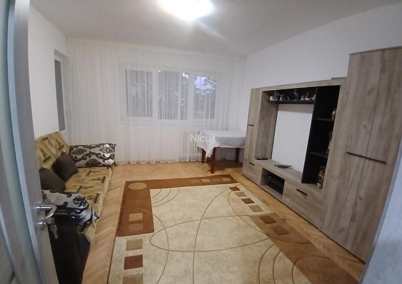 Apartament 3 camere de inchiriat Apartament 3 camere de inchiriat
