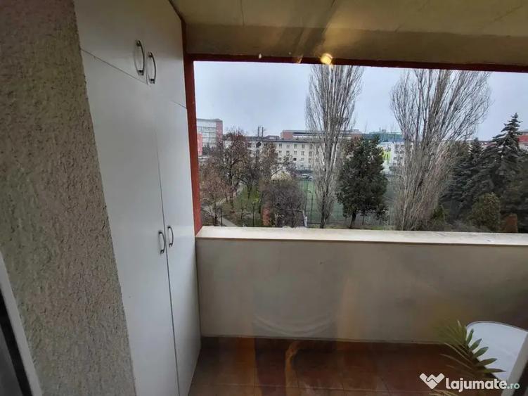 Apartament cu 3 camere decomandat în Mărăști