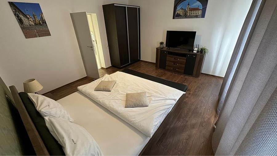 Apartament cu 2 camere decomandat în Ultracentral