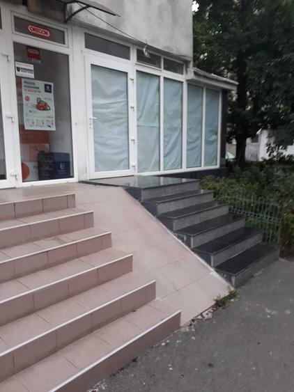 Spațiu comercial, de 40 mp, în Calea Moldovei