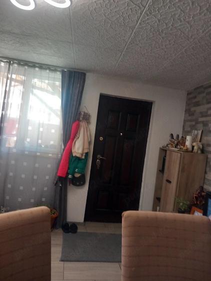 Casă cu 5 camere cu Teren 1200 Mp în Monariu