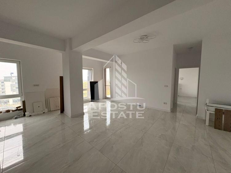 Apartament cu 2 camere semidecomandat, mobilat în Braytim