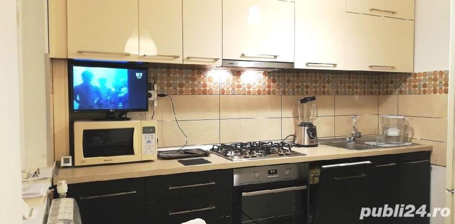 Apartament cu 4 camere decomandat în Apusului
