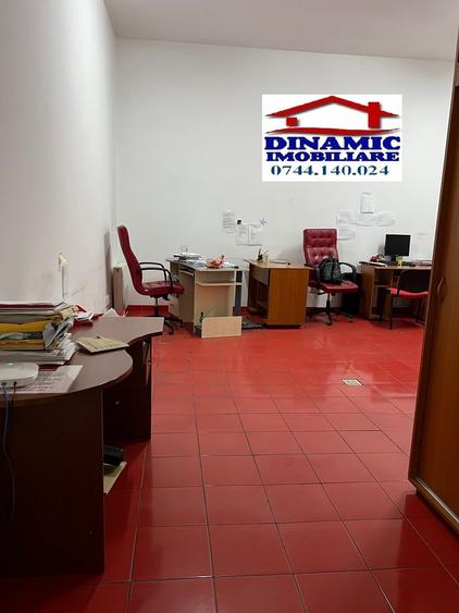 Birou, de 72 mp, în Central