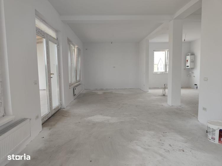Casă cu 3 camere cu Teren 500 Mp în Tărtășești