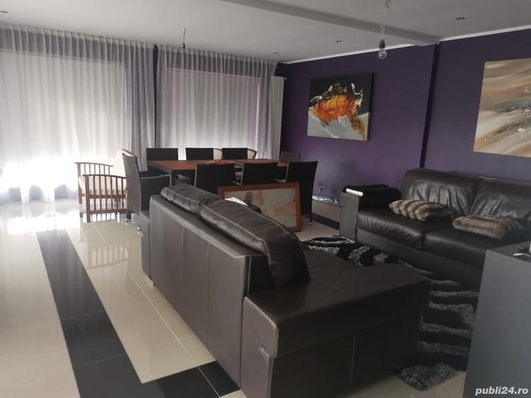 Casă cu 4 camere cu Teren 1385 Mp în Central