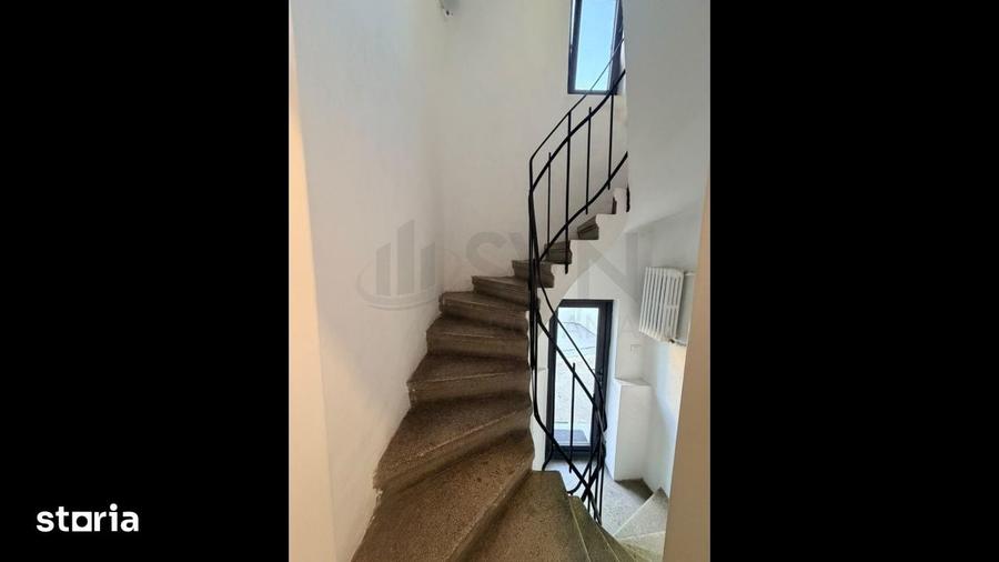 Casă cu 10 camere cu Teren 500 Mp în Floreasca