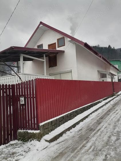 Casă cu 3 camere în Central