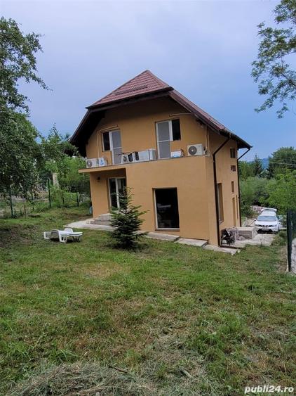 Casă cu 3 camere cu Teren 418 Mp în Breaza de Jos