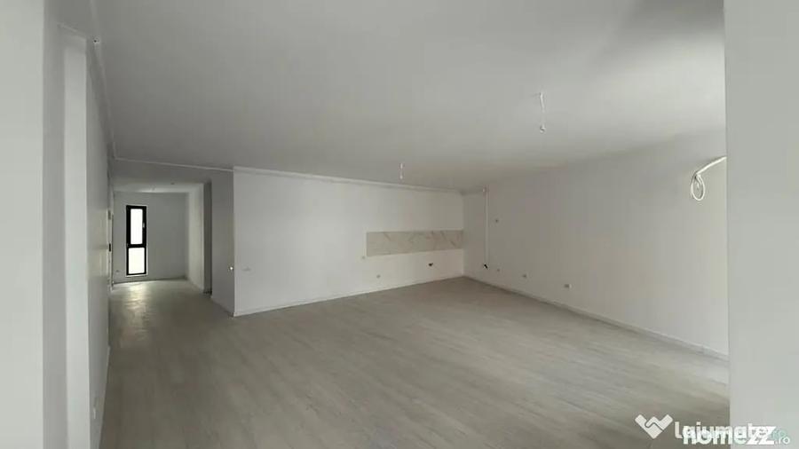 Apartament cu 3 camere decomandat în Nerva Traian