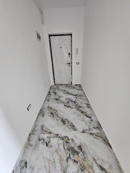 Apartament cu 2 camere decomandat în Haliu