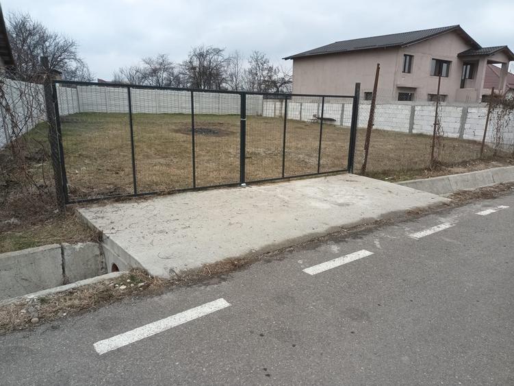 Spațiu comercial, în Priseaca