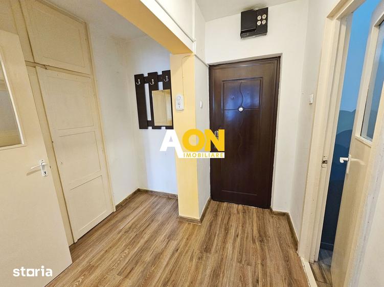 Garsonieră decomandată, mobilată în Central
