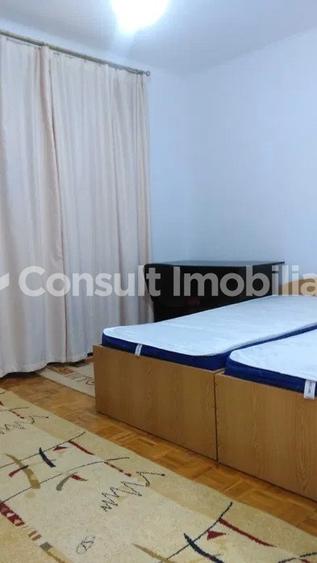 Apartament cu 2 camere semidecomandat în Central — fotografia 3