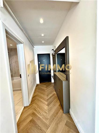Apartament cu 2 camere semidecomandat, mobilat în Est