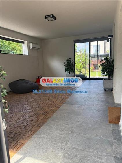 Casă individuală cu 4 camere cu Teren 298 Mp în Sud-Vest