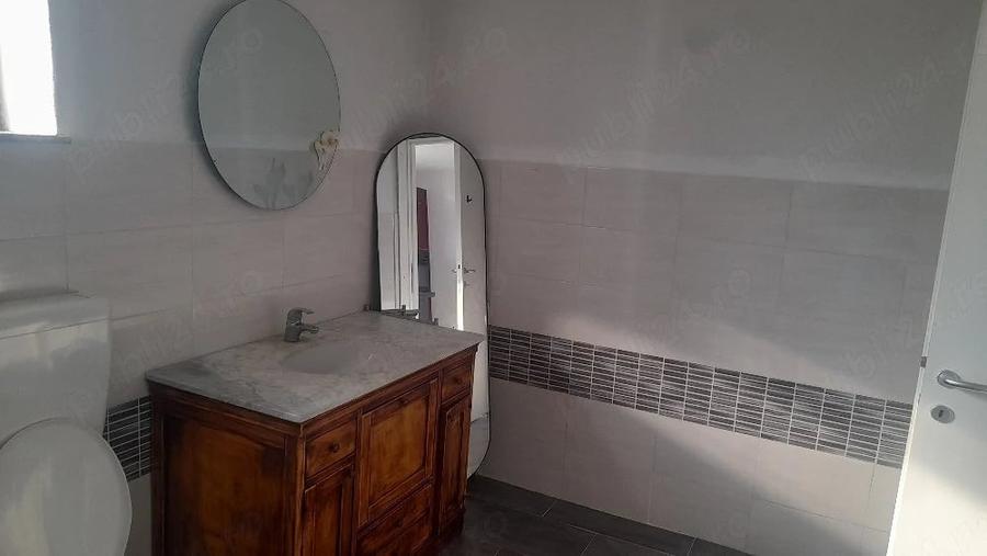 Casă cu 2 camere cu Teren 30 Mp în Central