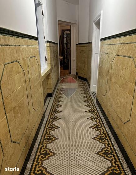 Apartament cu 5 camere în Eminescu