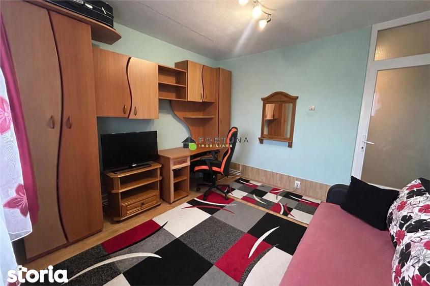 Apartament 2 camere, decomandat, strada Simeria Triaj - 4