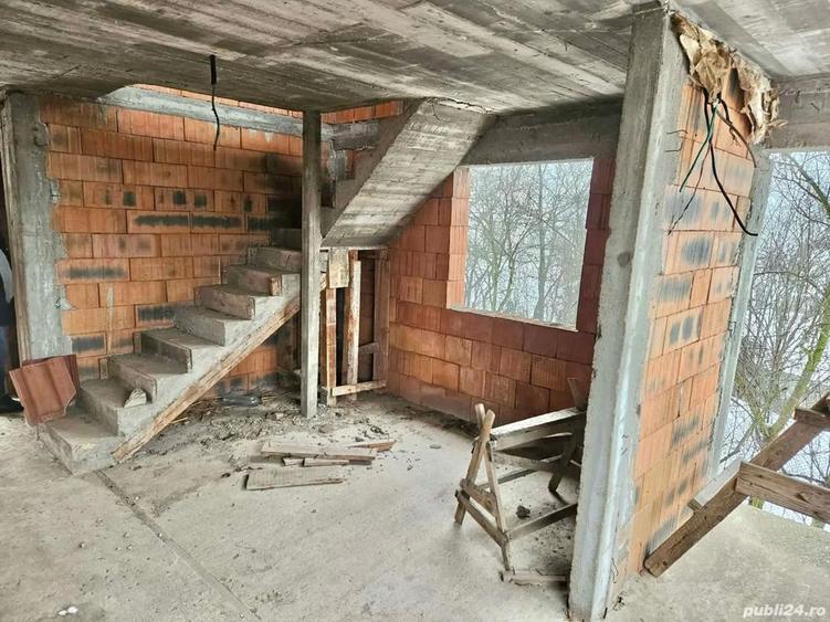 Casa individuala la ro?u, aflata in comuna Ione?ti, jude?ul Gorj. - 5