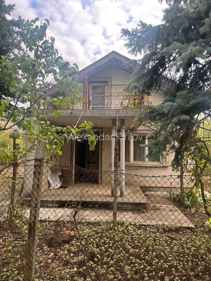 Vila cu teren de vanzare la doar 5 km de Ruse