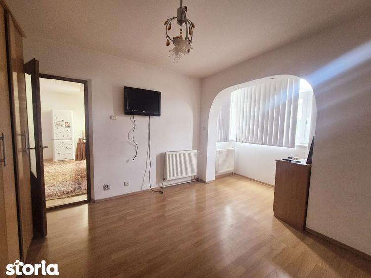 Apartament decomandat cu 2 camere, etaj 3, zona Precista - 12