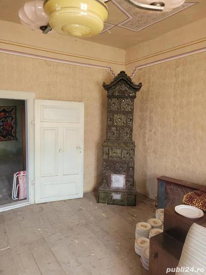 Vand casa cu anexe si teren 3008 mp, in centrul loc. Risculita, com. Baia de Cris, jud. Hunedoara - 2