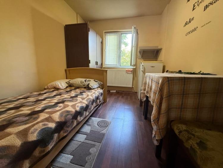 Garsoniera mobilata, 12 mp, etaj 2 - Complexul Studentesc - 1