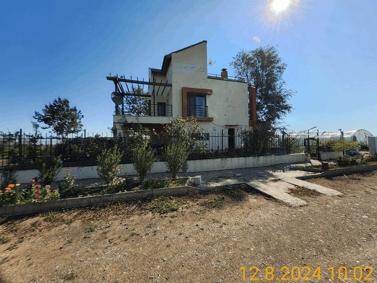 70 loturi drum in curs de asfaltare piscina utilitati partial amenajat - 11