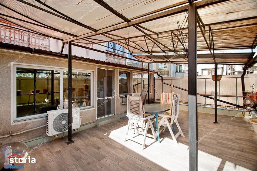 Apartament cu 3 camere decomandat, mobilat în Port