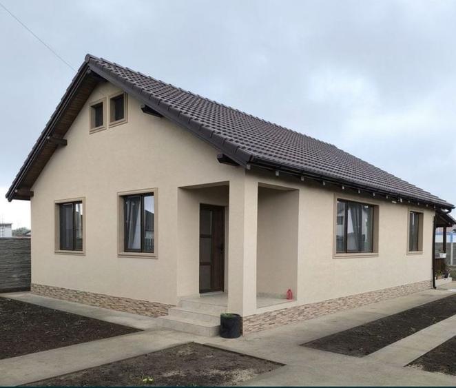 Casa Individuala Parter,Sanmihaiu Roman,3 Camere,Toate Utilitatile - 1