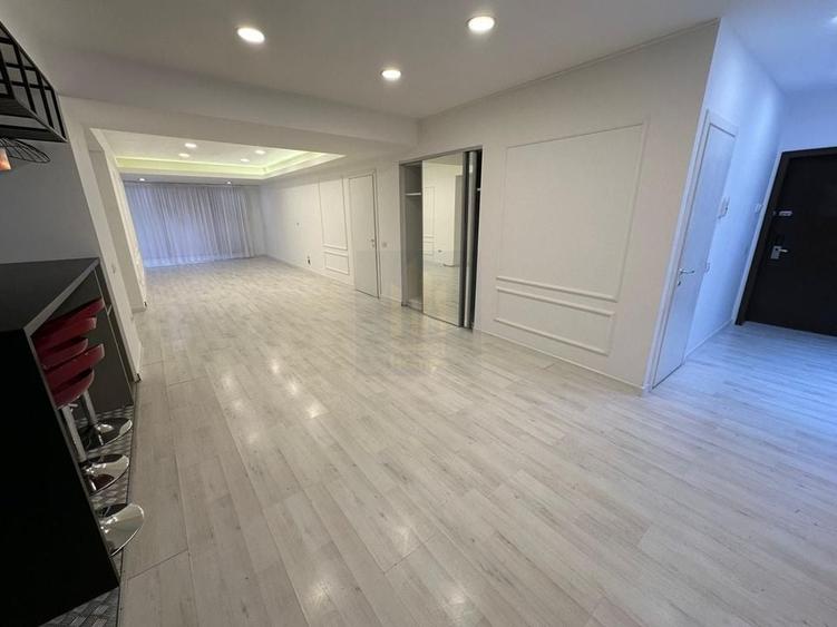 Apartament 3 camere si curte proprie de vanzare in zona *Herastrau* - 16