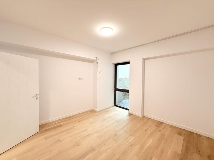 Tribunal Bulevardul Unirii 2 camere 147 mp 60 utili terasa 6 mp curte 81 mp 2025 - 5