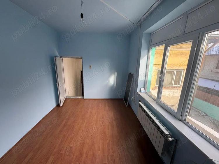 Spa?iu comercial + locuin?a, dublu acces stradal | Teren 300 mp | RED Imobiliare - 8