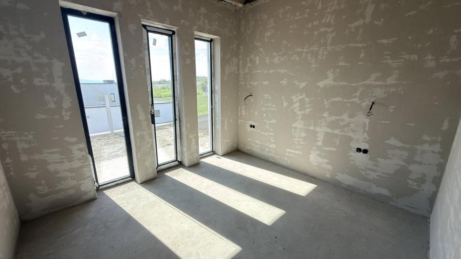 Casa la cheie pe un singur nivel 4 camere + 300mp teren Bavaria Stadt - 9